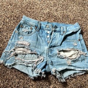 Levi’s 501 size 24 destroyed